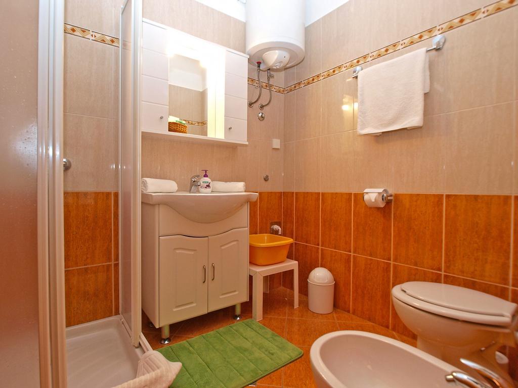 Apartments Lidija 1305 普拉 外观 照片