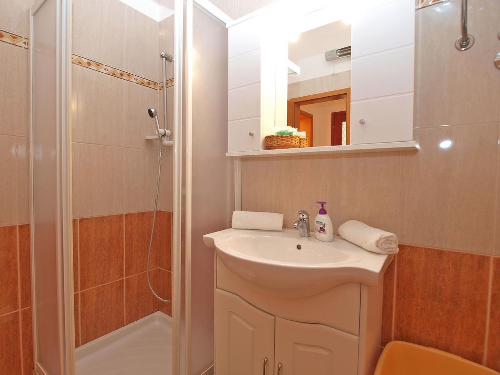 Apartments Lidija 1305 普拉 外观 照片